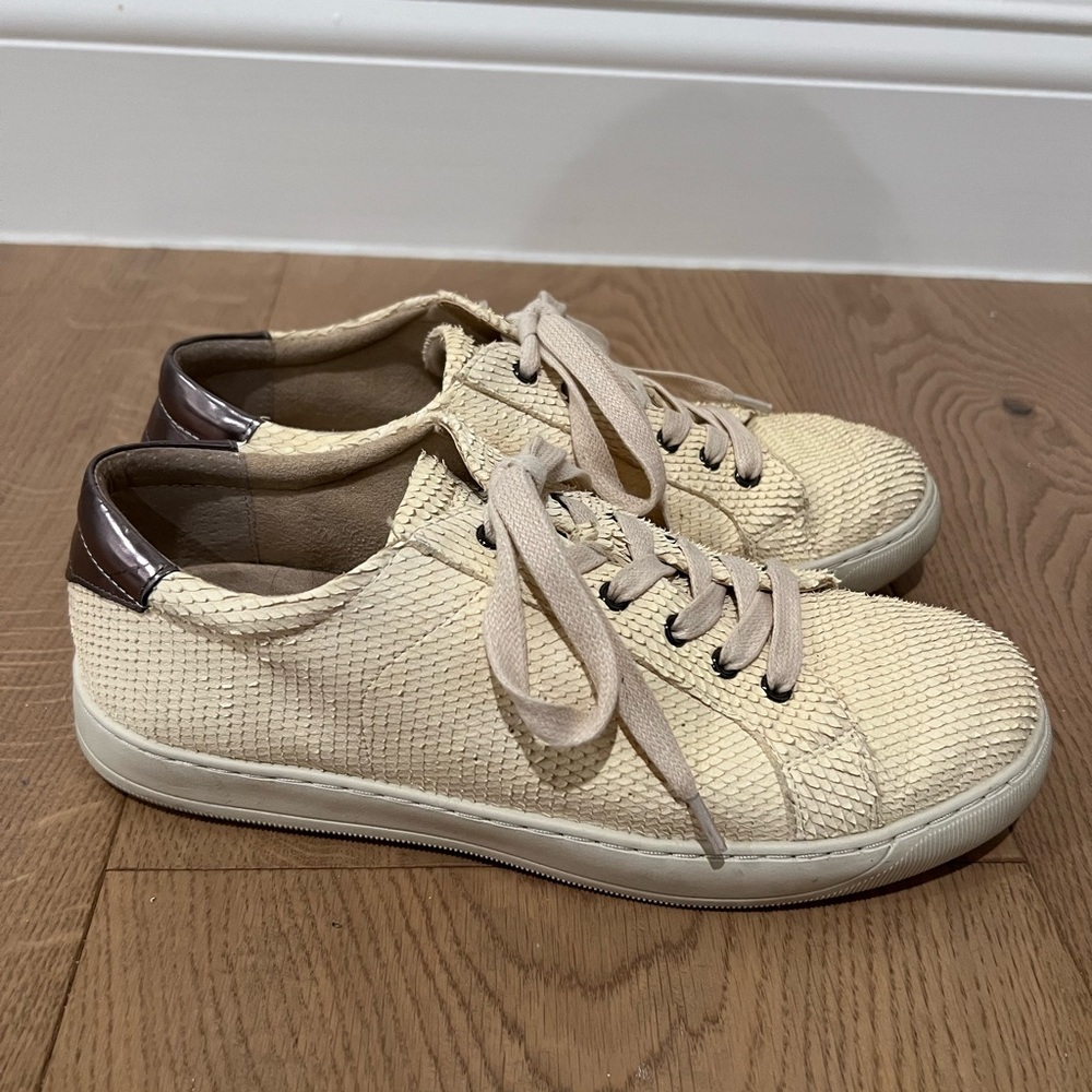 Vaneli Catia Sneaker